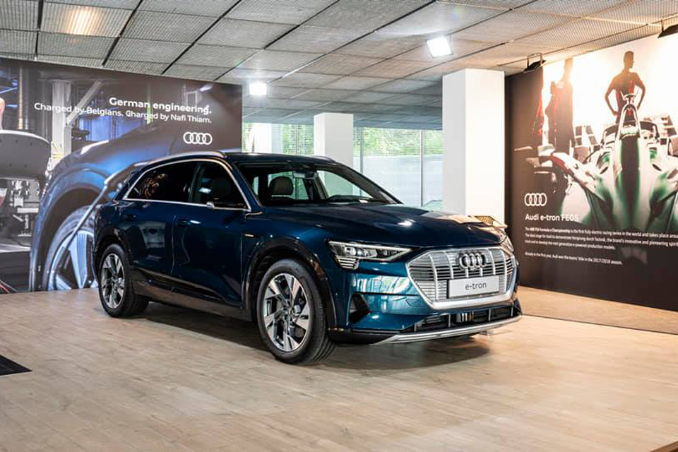 Pop-Up Audi – The place to -e- by Audi is the hotspot for all you car freaks for the upcoming three months.
